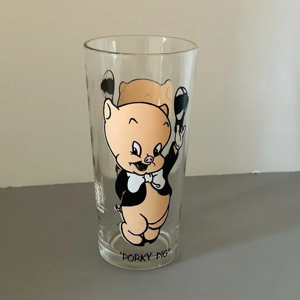 1973 Pepsi Collector’s Glasses Series Looney Tunes Porky Pig and Petunia Pig #10